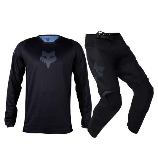 TRAJE FOX 180 2026 BLACKOUT